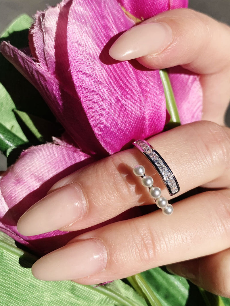 Anello eleganza perla