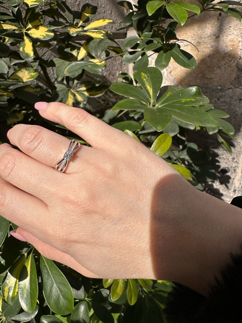 Anello solitario intreccio mini