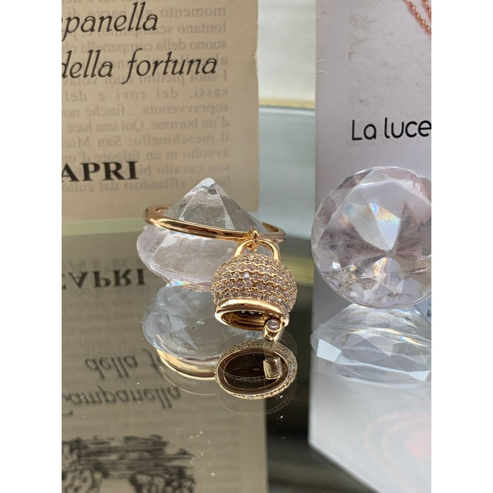 Anello In Argento 925 Dorato Con Campanella Portafortuna – Scritta Capri E Zirconi – Regolabile