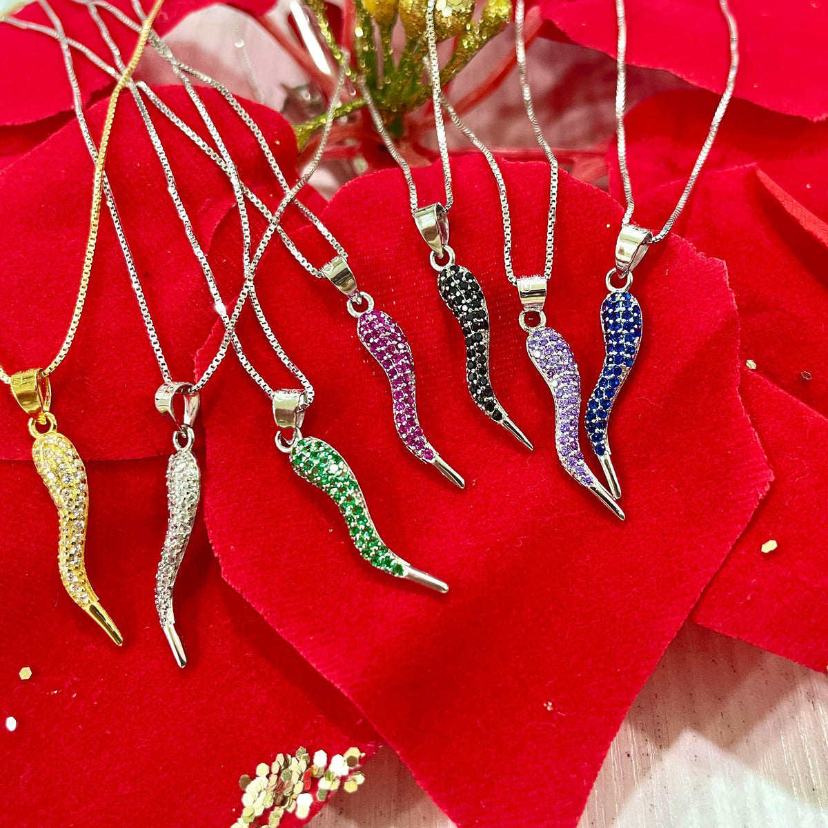 Collana corno zirconato