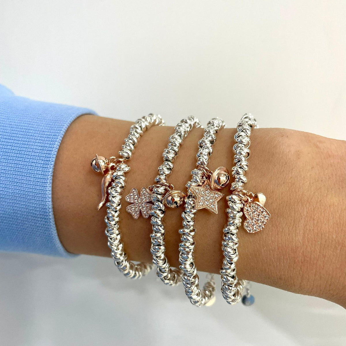 Bracciale nodini ciondolo