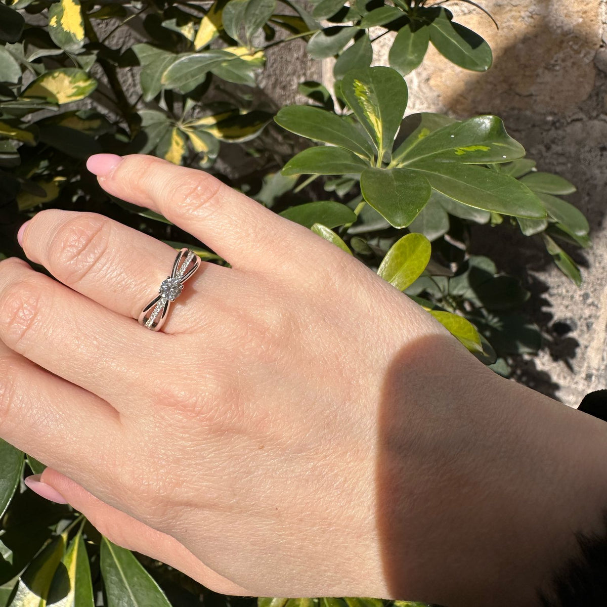 Anello solitario intreccio mini