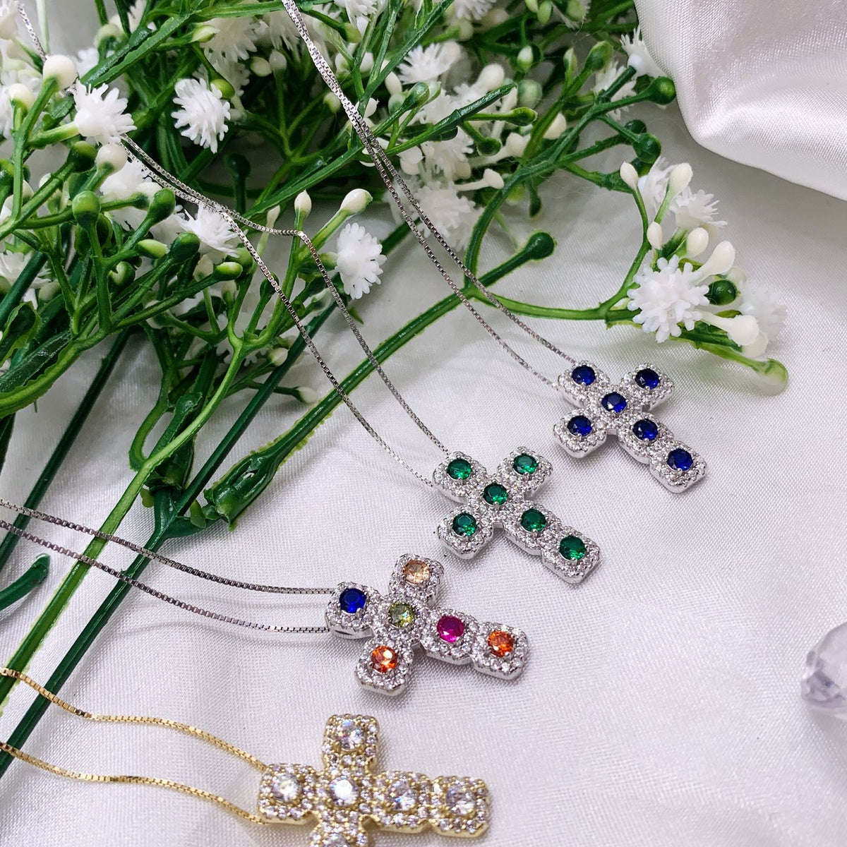 Collana croce quadratini
