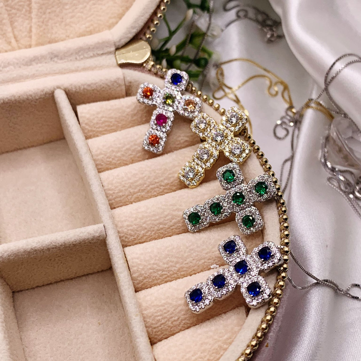 Collana croce quadratini