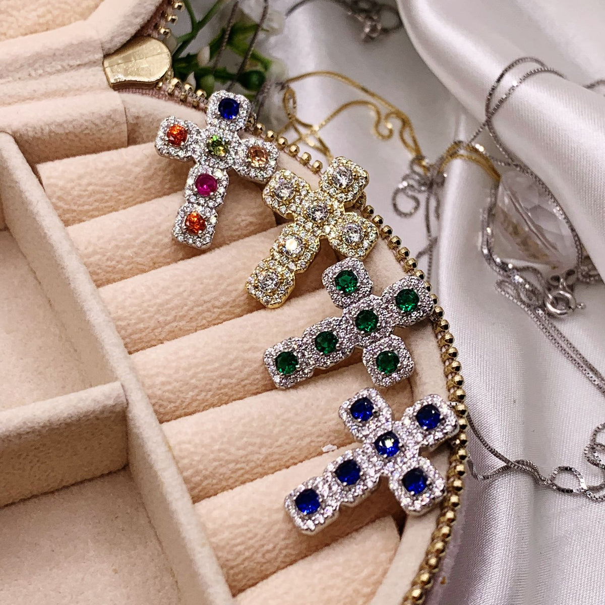 Collana croce quadratini