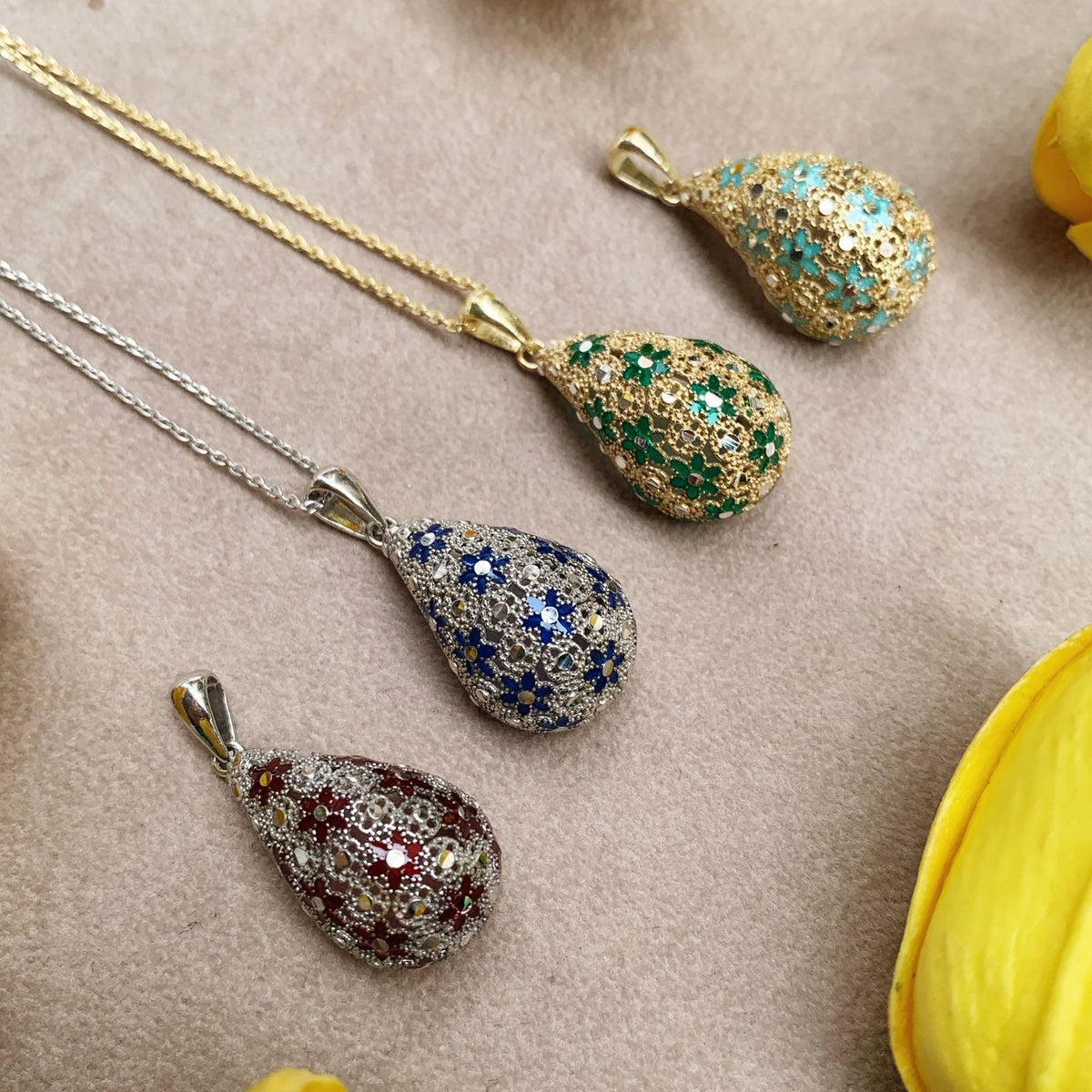 Collana goccia filigrana