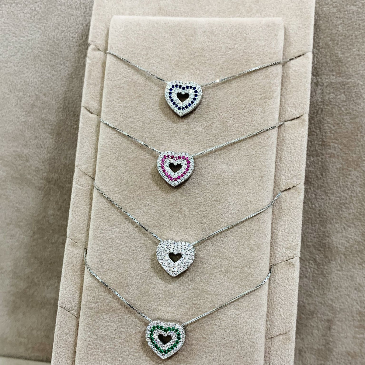 Collana cuoricino traforato