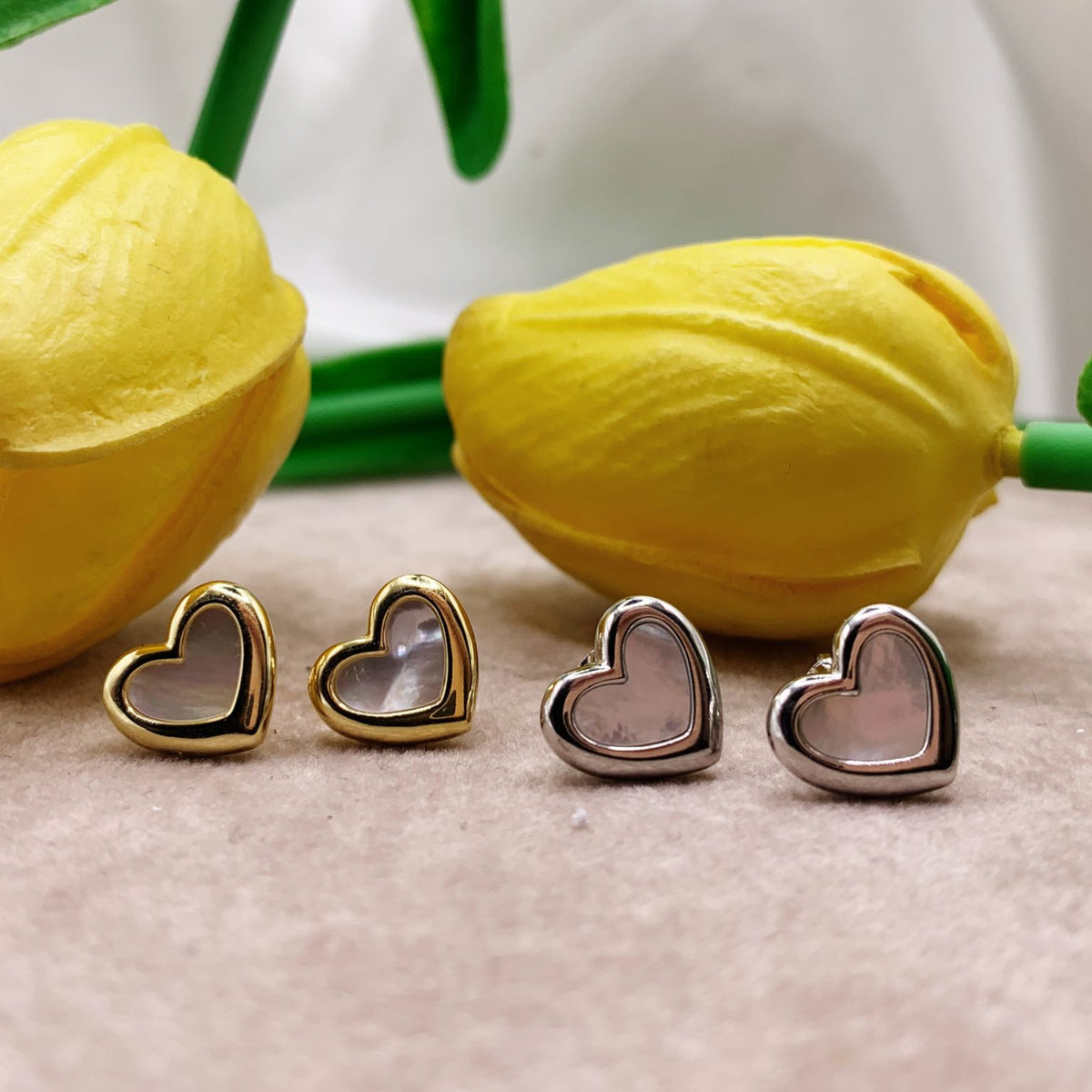 Orecchini cuore opale