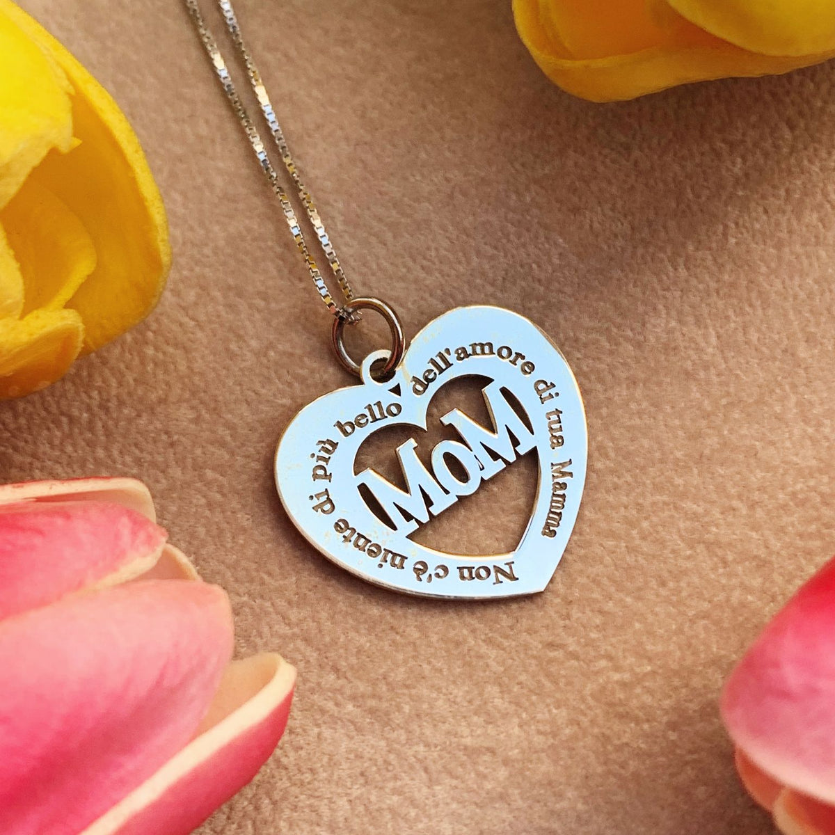 Collana mom dedica