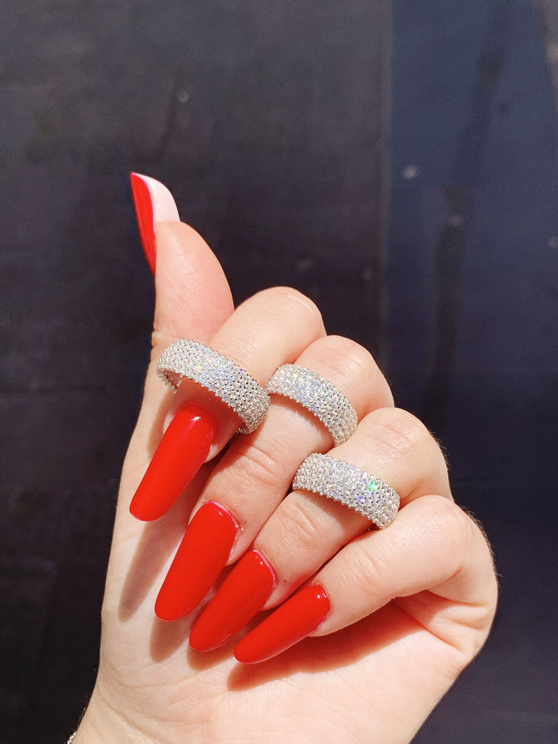 Anello fascia zirconata