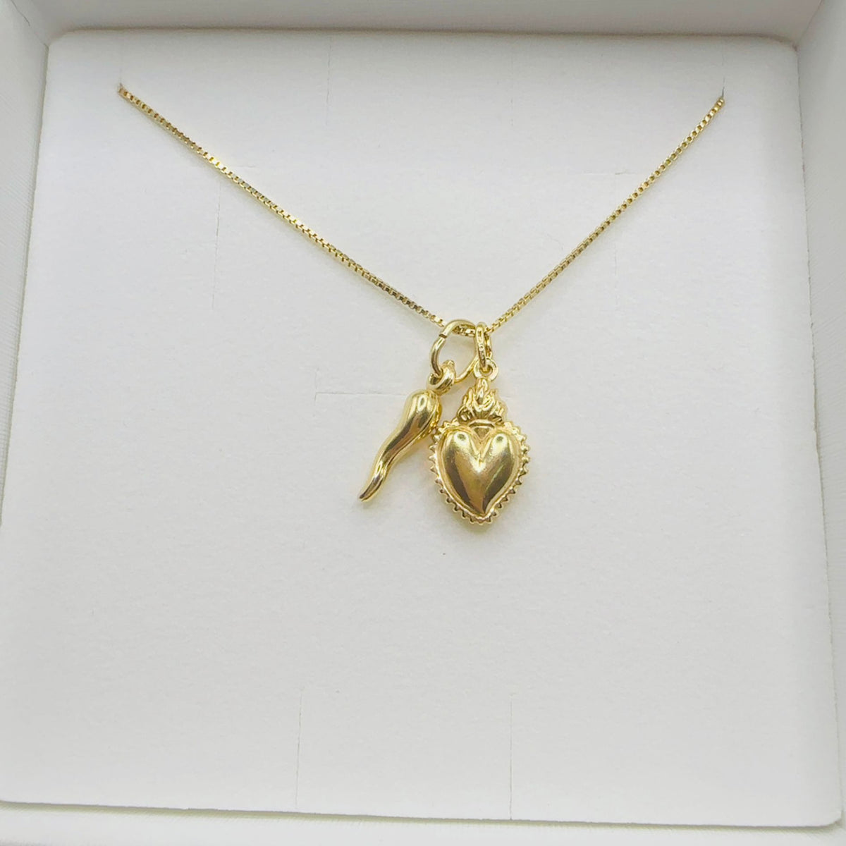 Collana corno cuore sacro