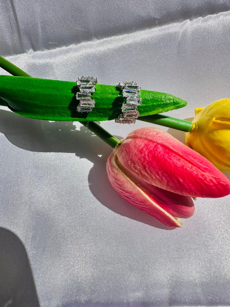 Orecchini cerchi baguette