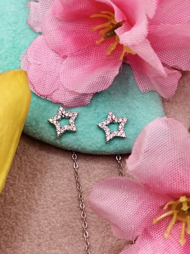 Orecchini stellina filo