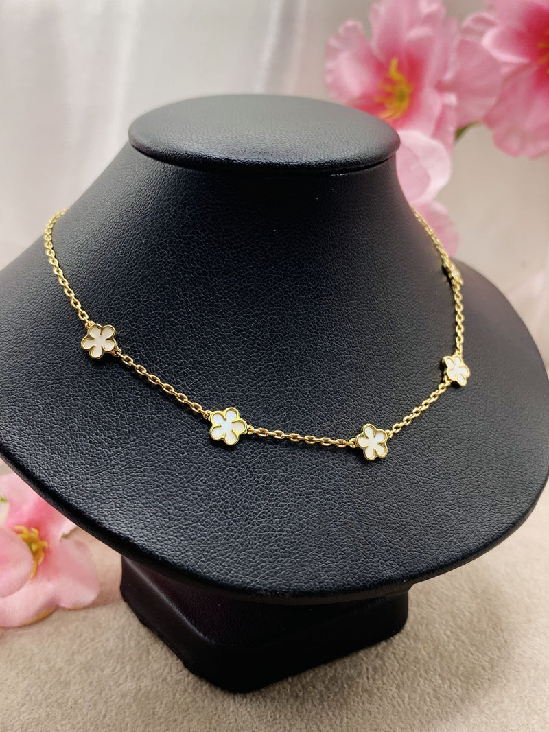 Collana margherite opale