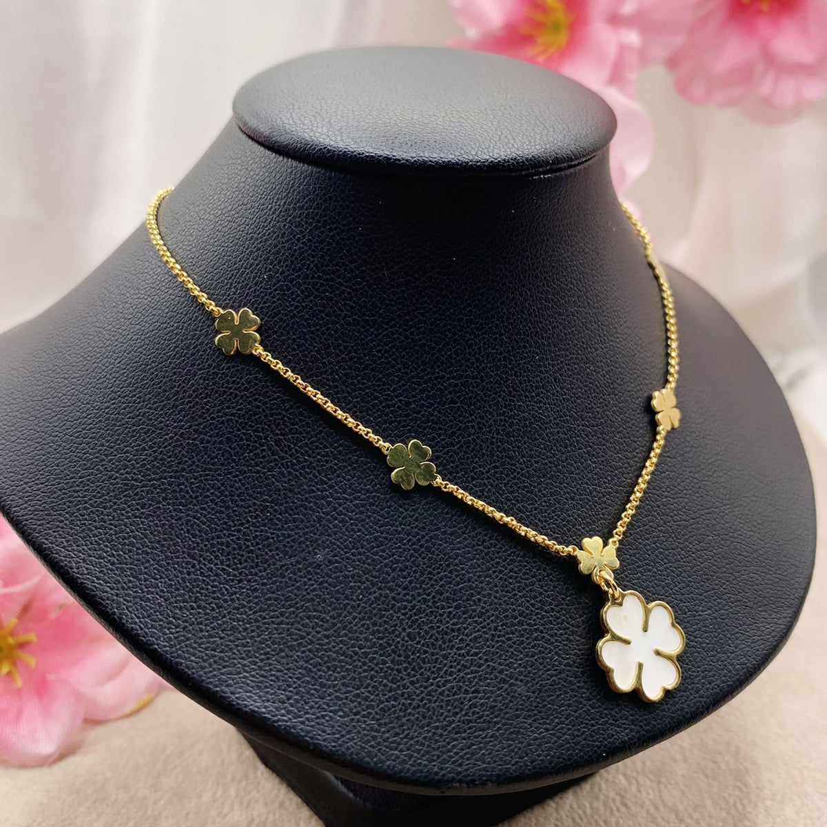 Collana quadrifoglio opale