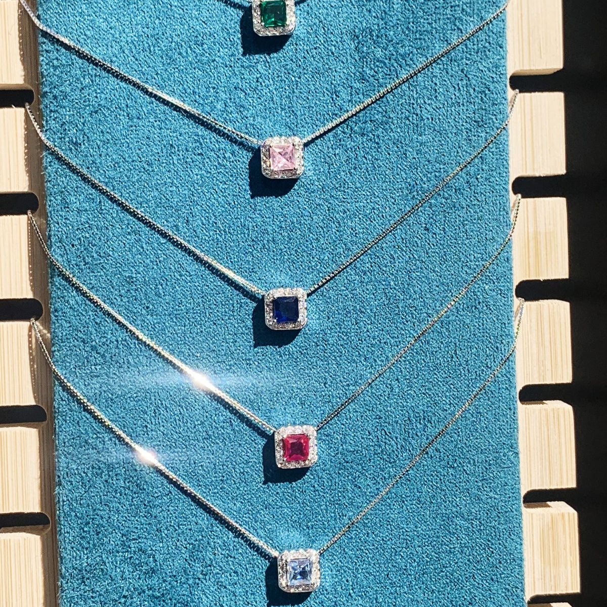 Collana quadratino