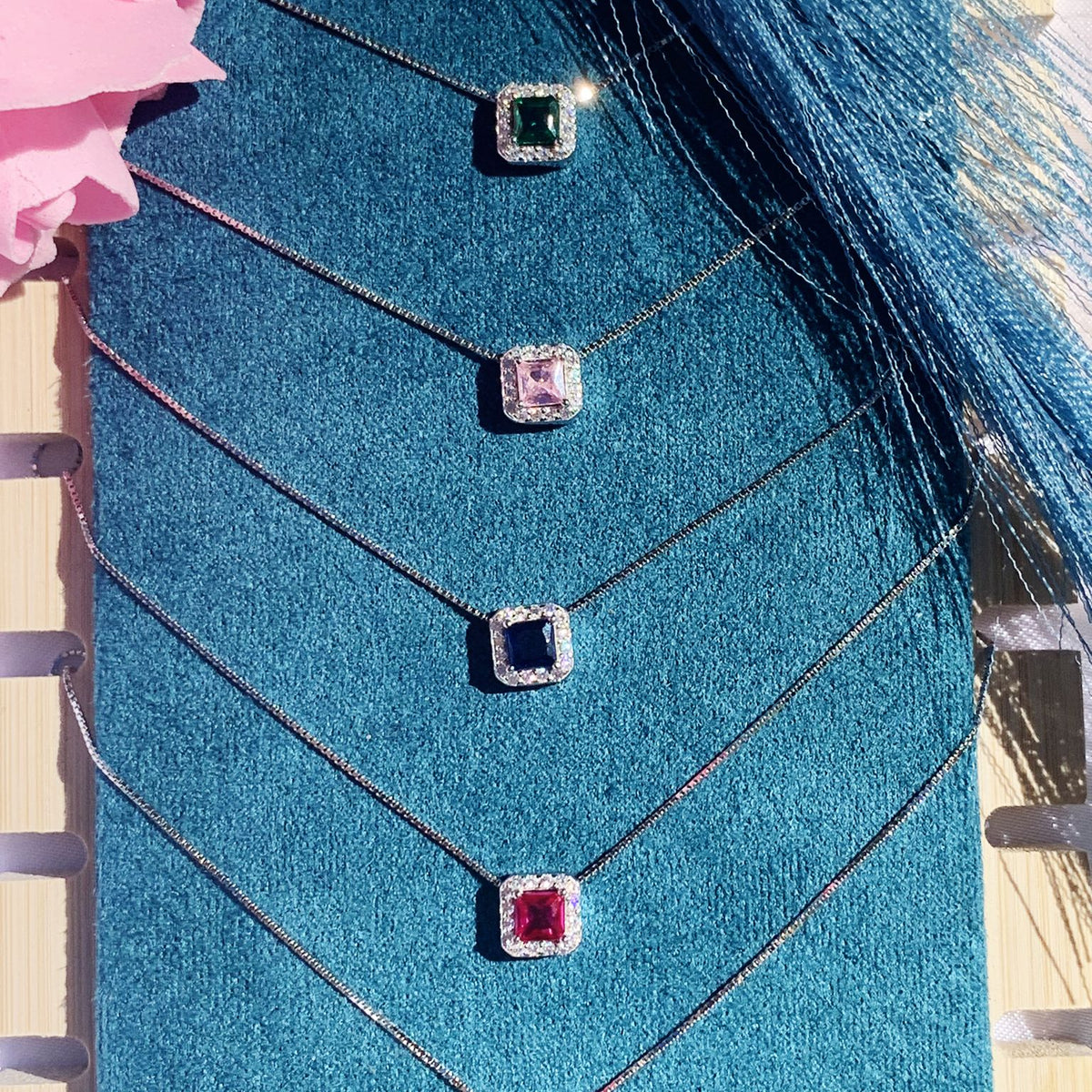 Collana quadratino