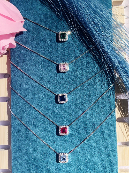 Collana quadratino