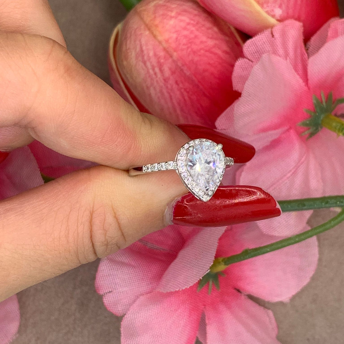 Anello goccia luxury