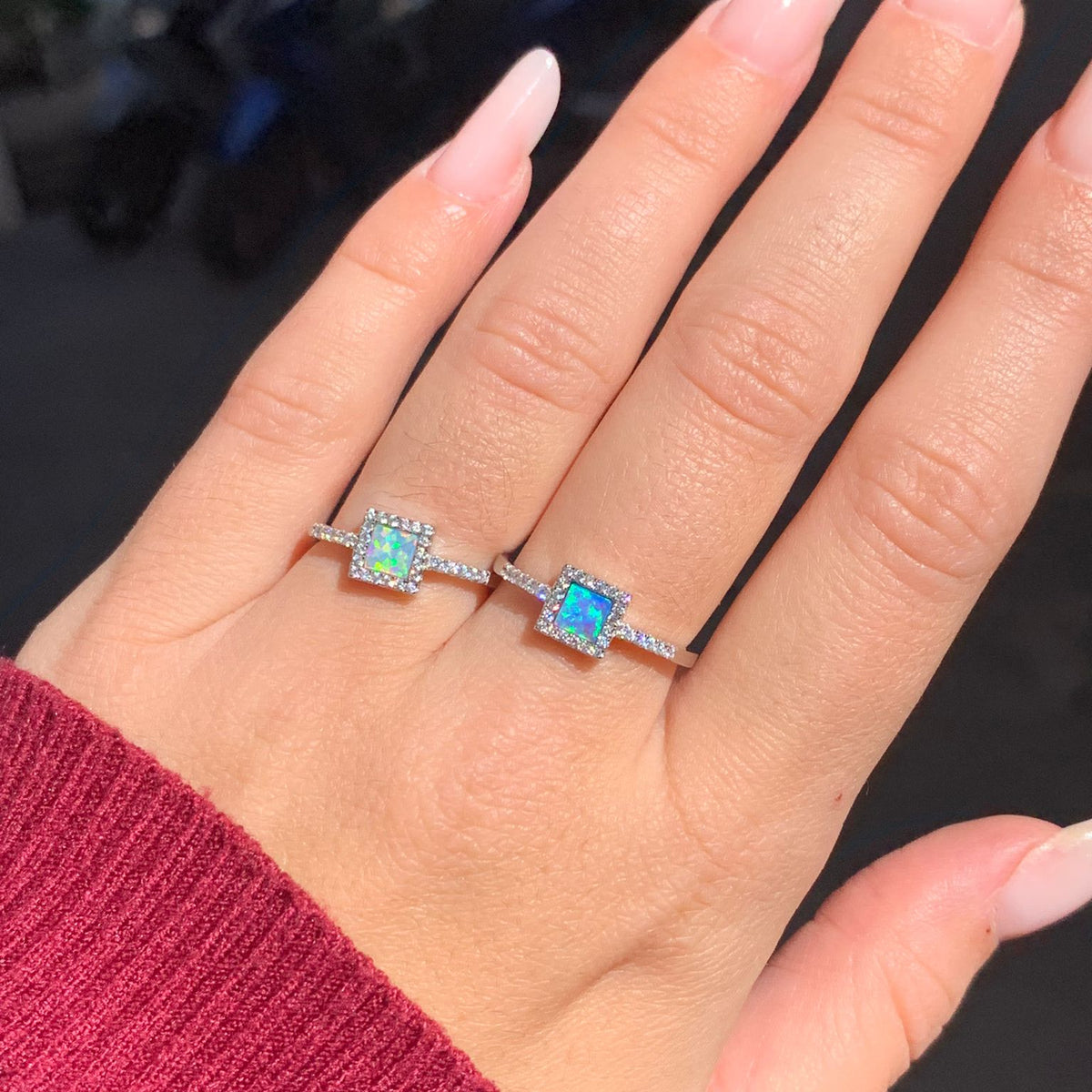 Anello opalino quadratino