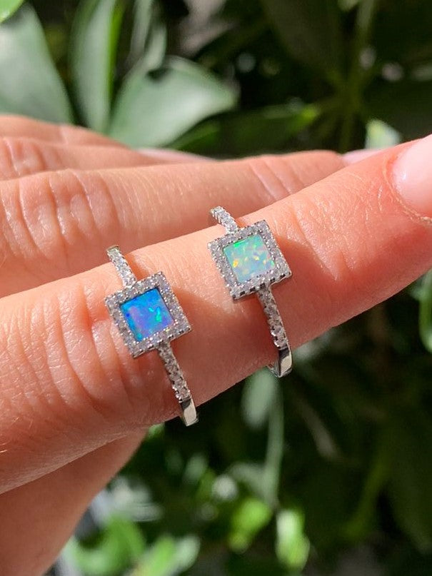 Anello opalino quadratino