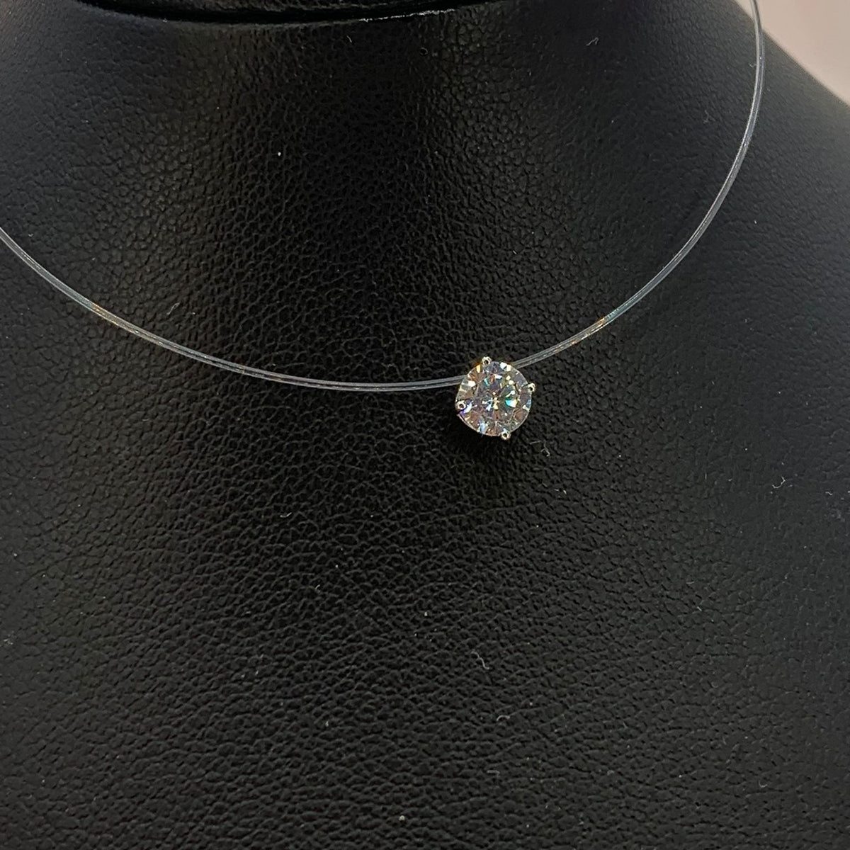 Collana punto luce invisible