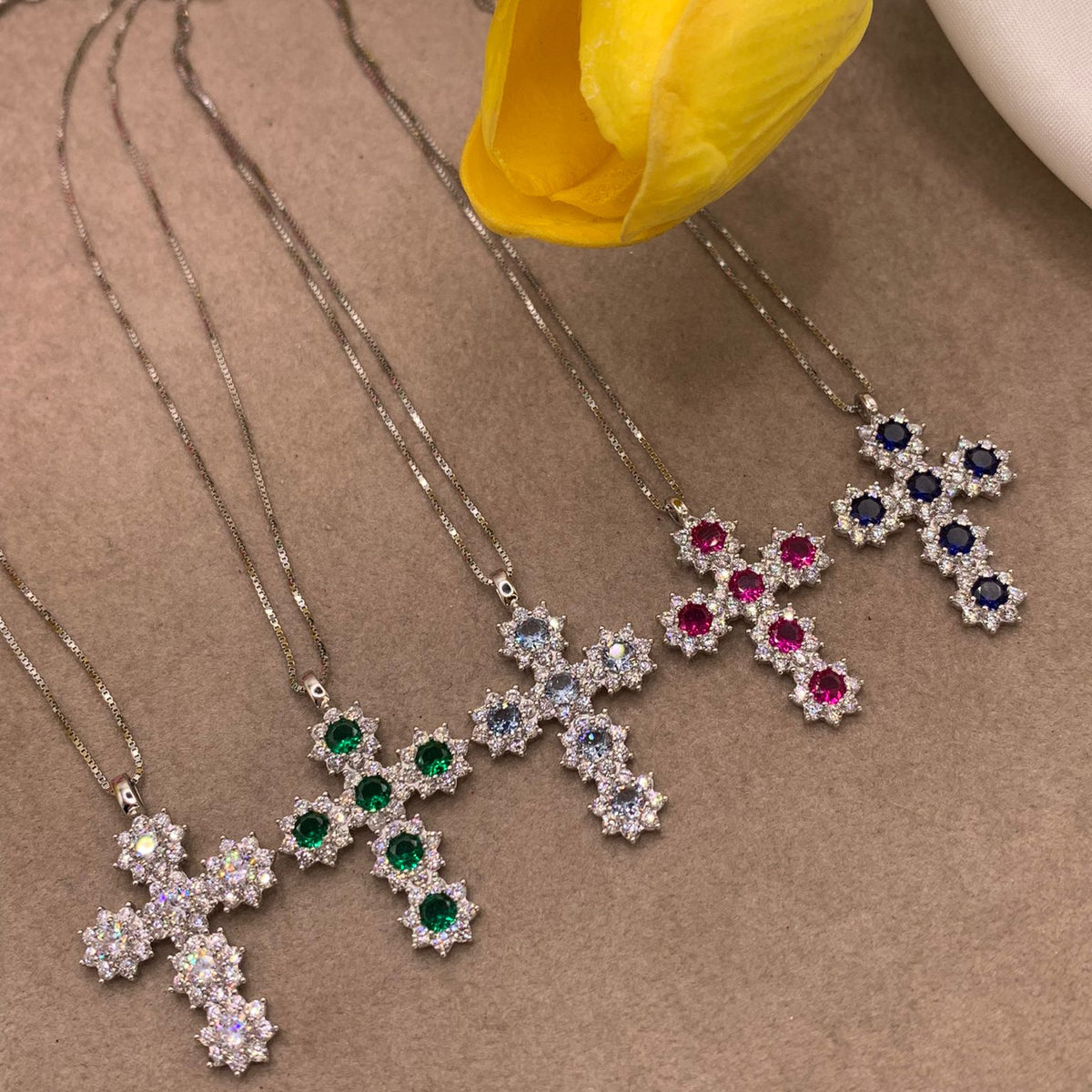 Collana croce delya