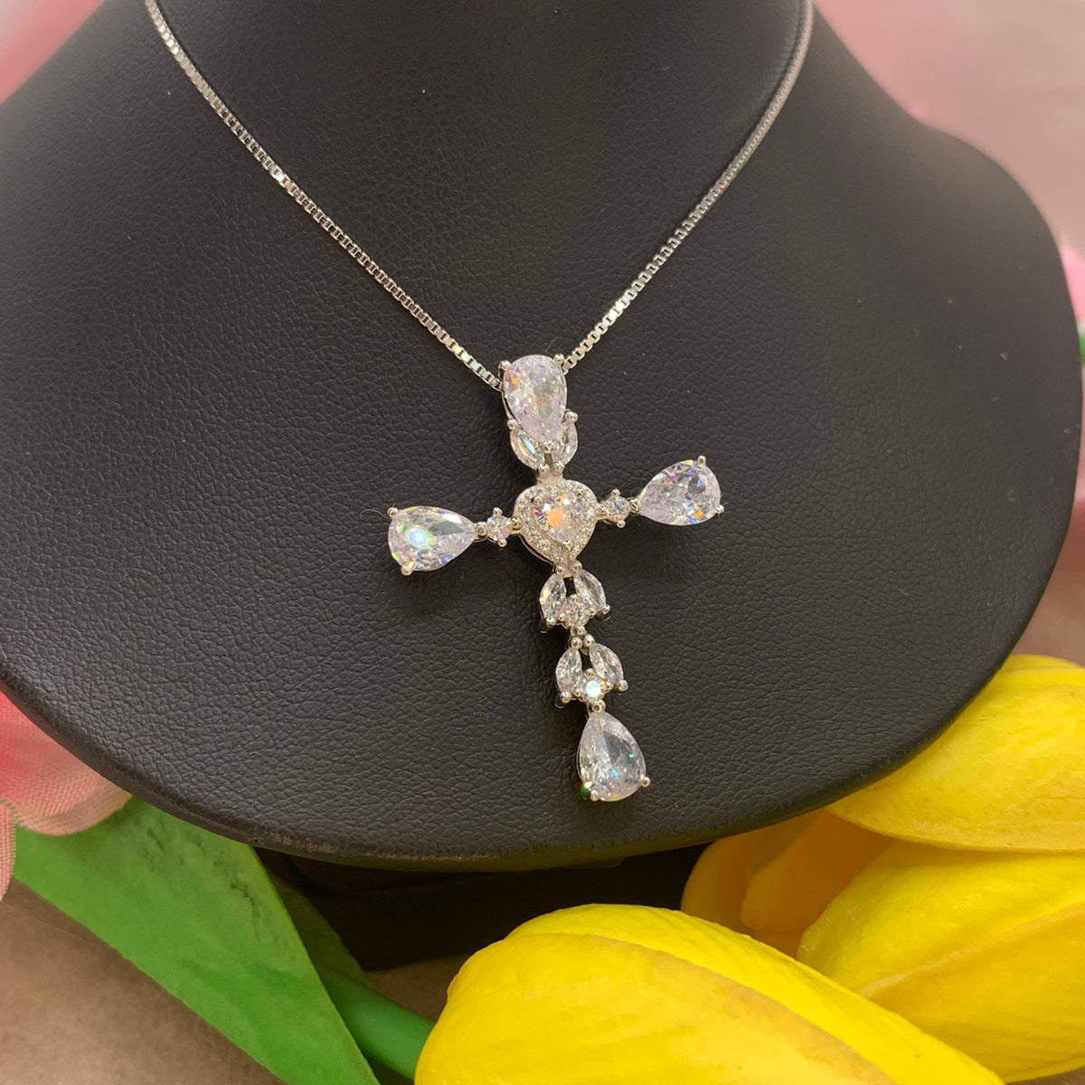 Collana croce cuoricino