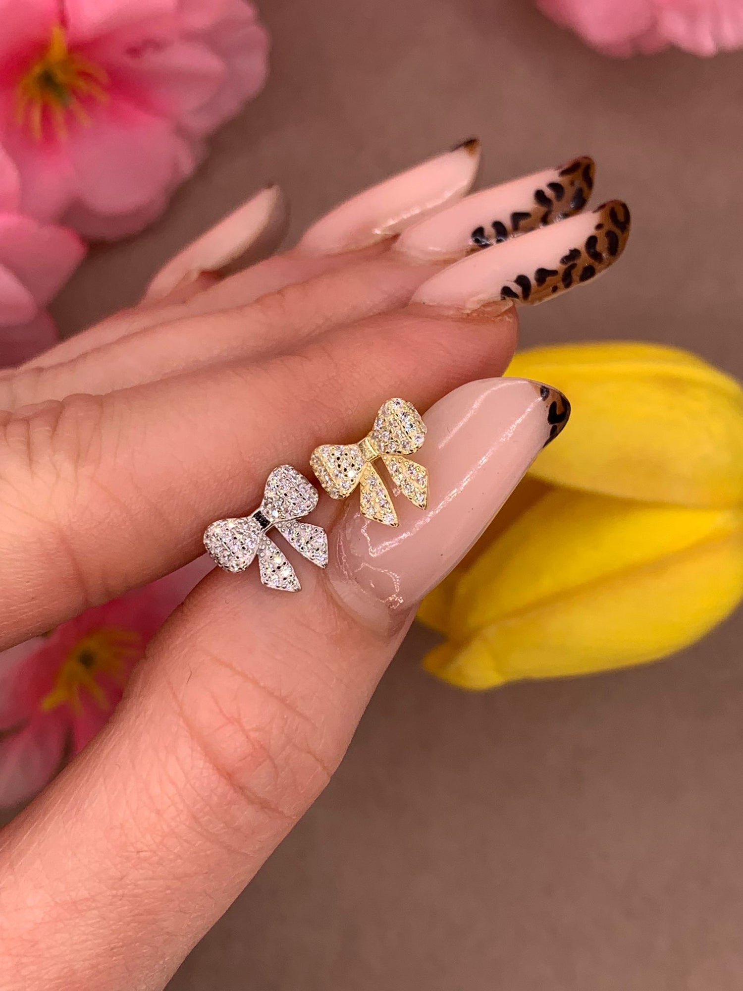 Orecchini baby fiocco