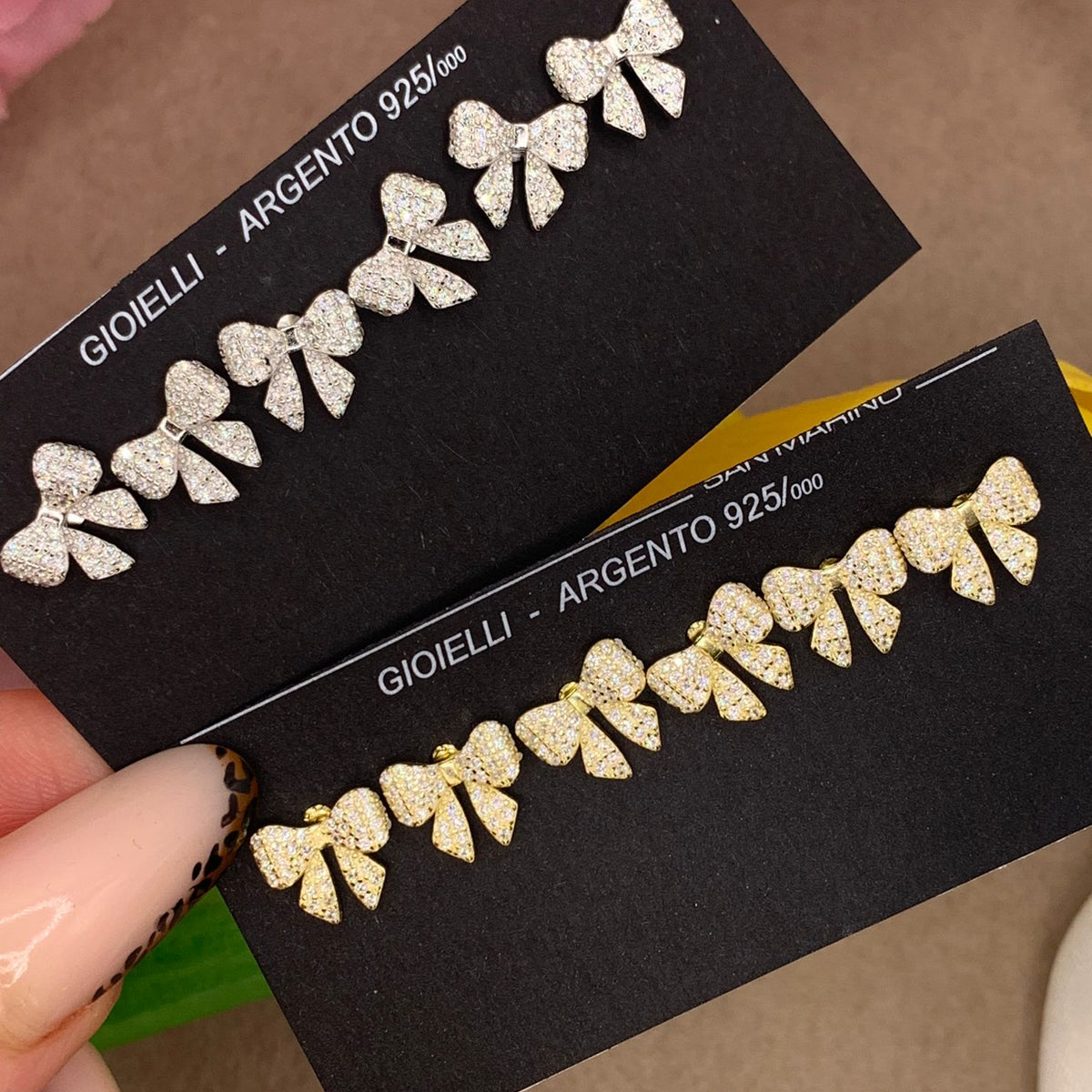 Orecchini baby fiocco