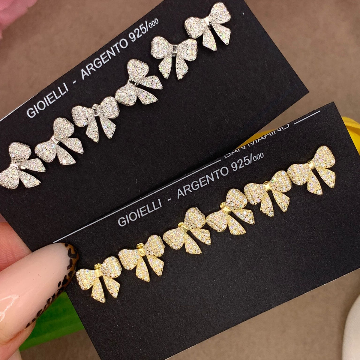 Orecchini baby fiocco