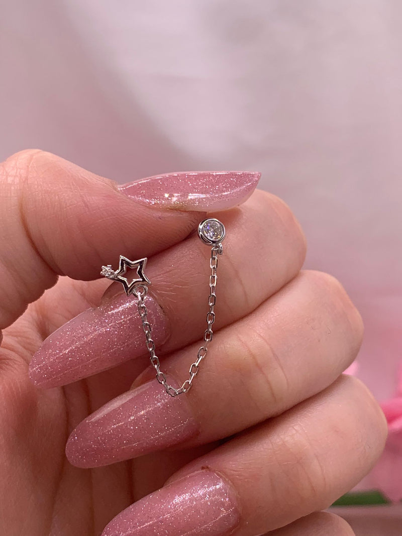 Orecchino chain star