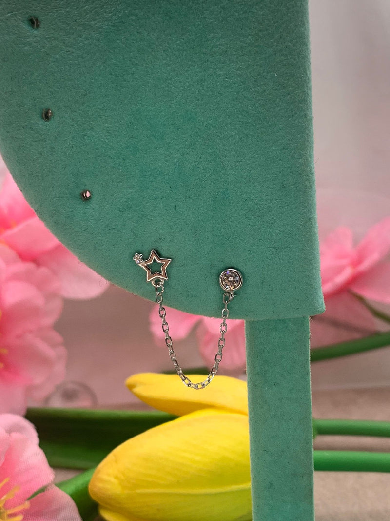 Orecchino chain star