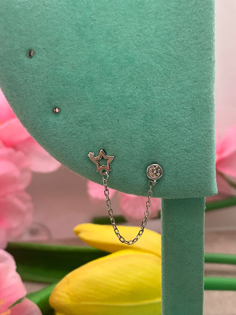 Orecchino chain star