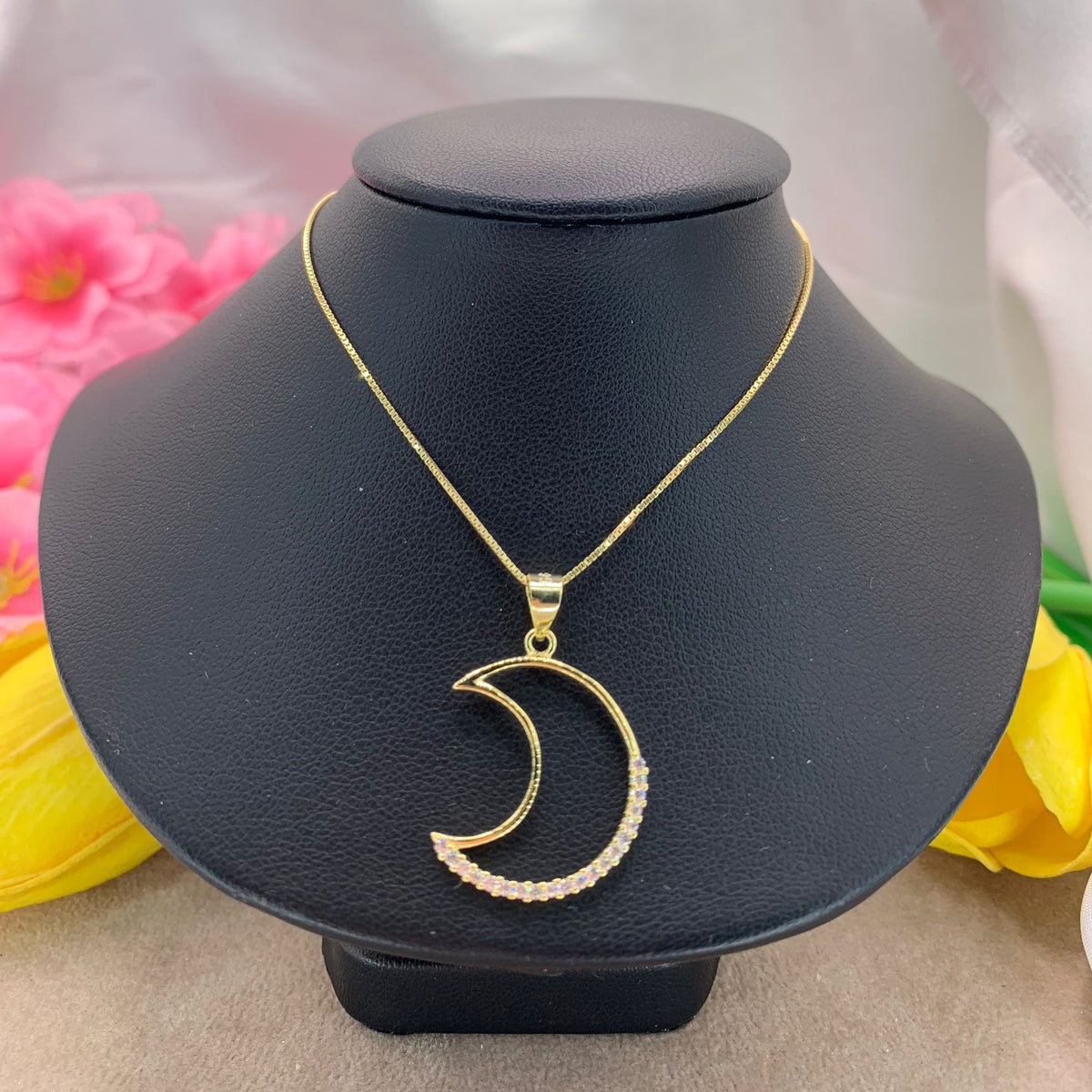 Collana moon