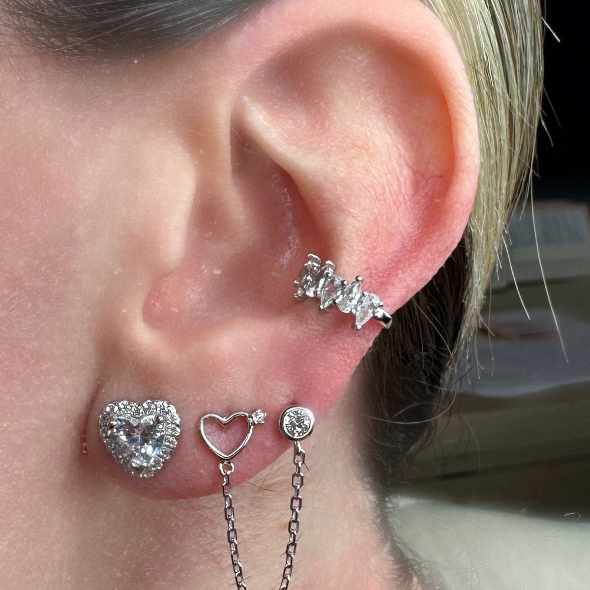 Earcuff drops