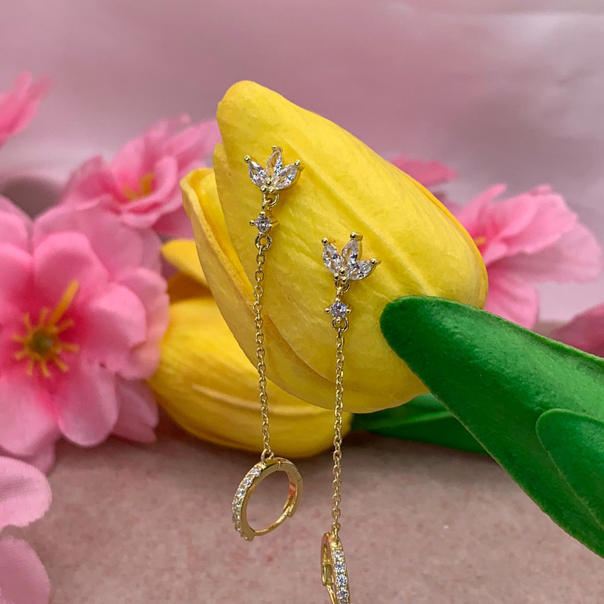 Orecchini chain flower