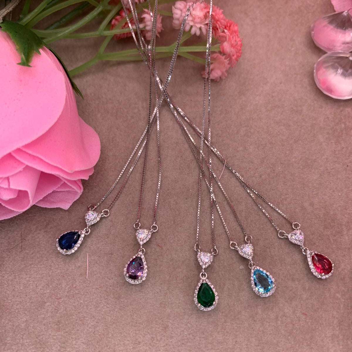 Collana goccia