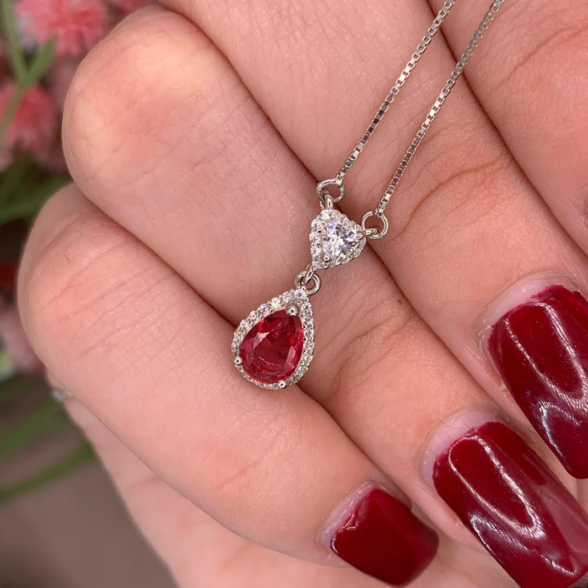 Collana goccia