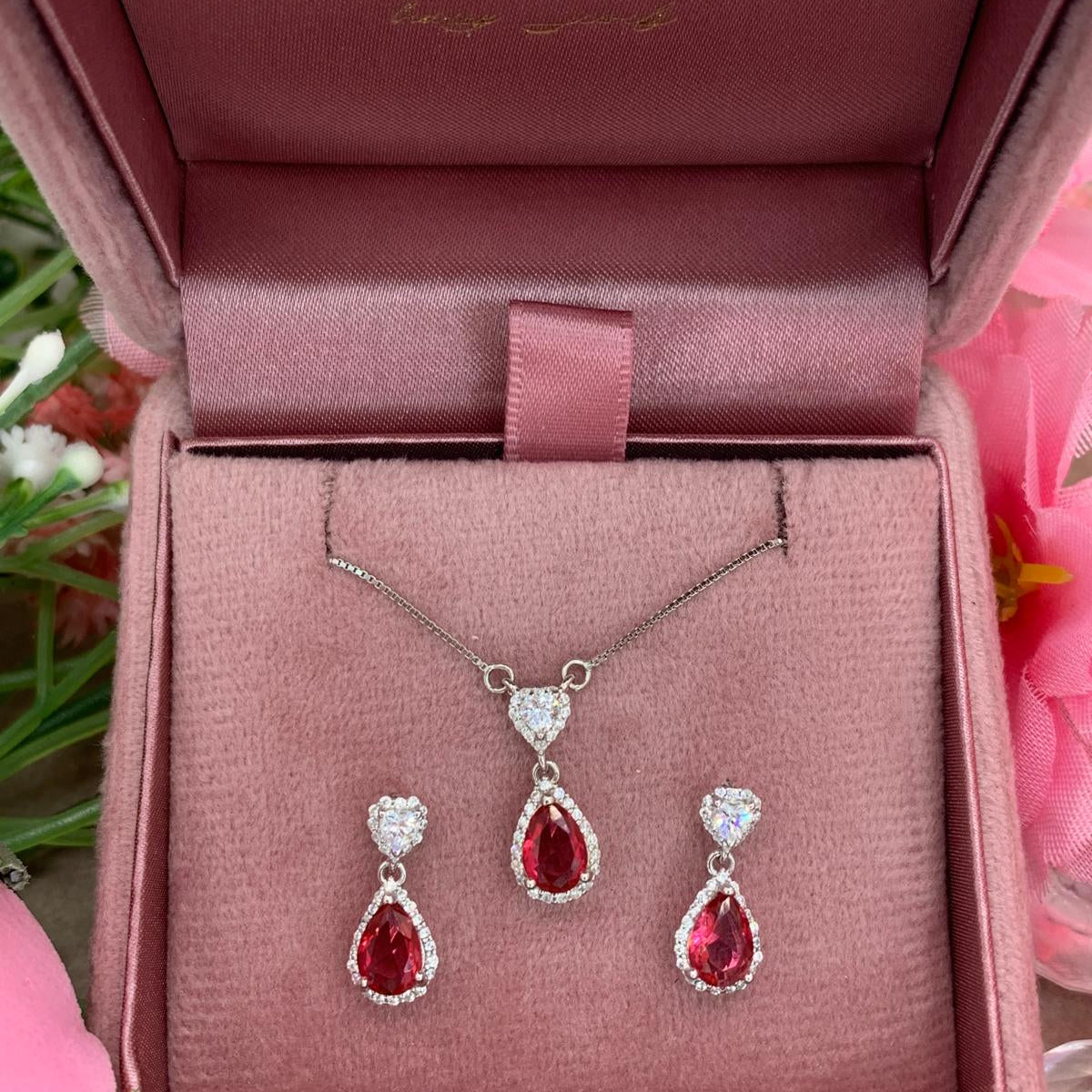 Collana goccia