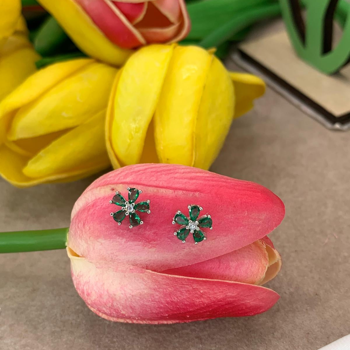 orecchini mini flores
