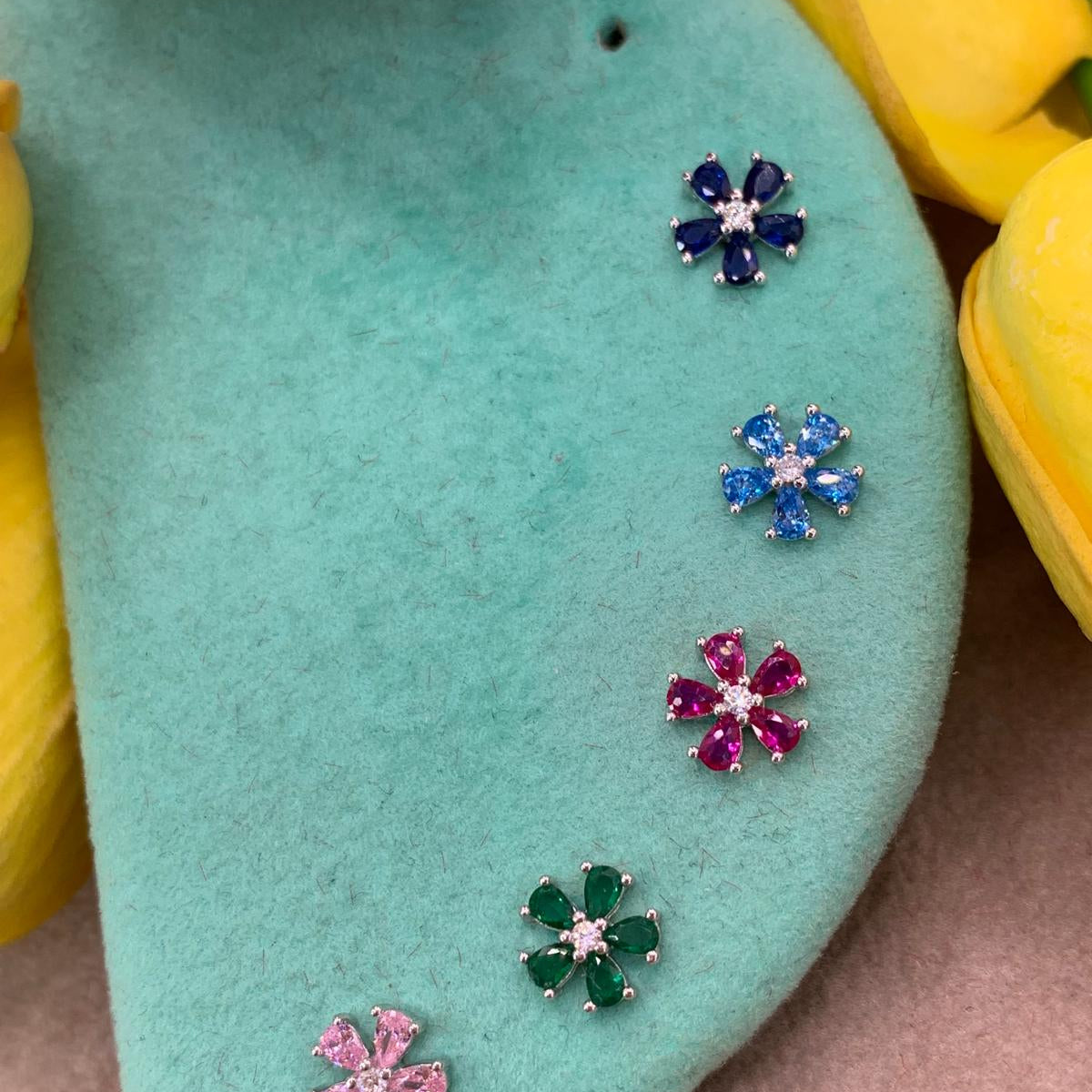 orecchini mini flores