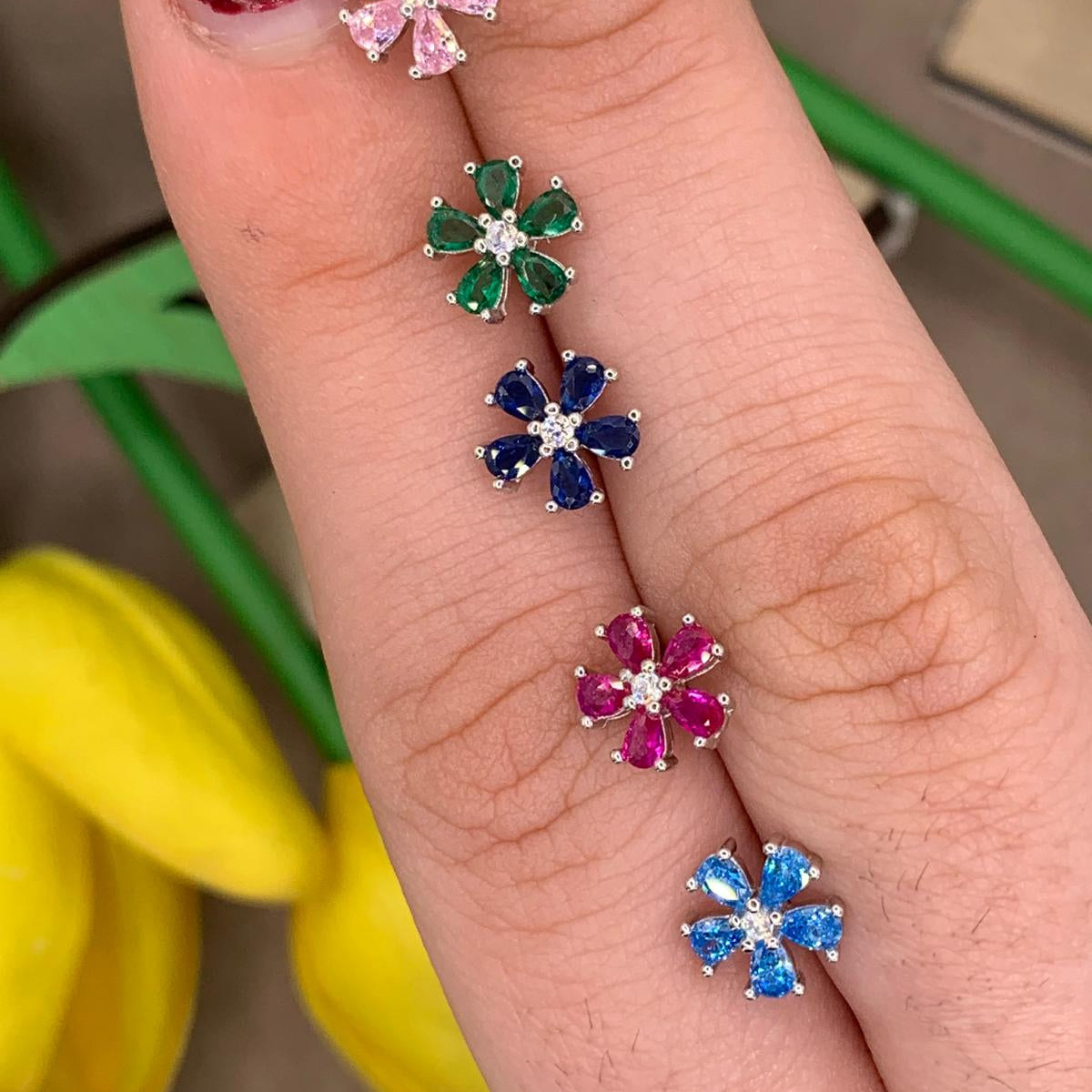 orecchini mini flores