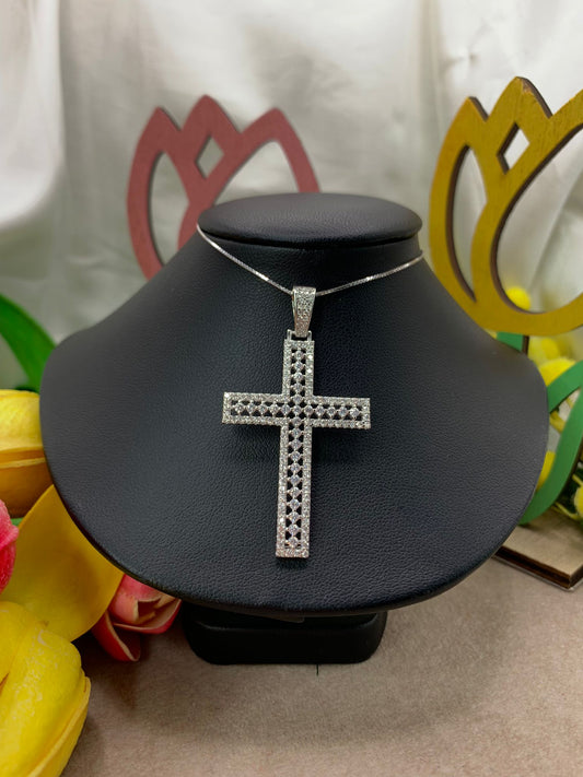 Collana Croce traforata