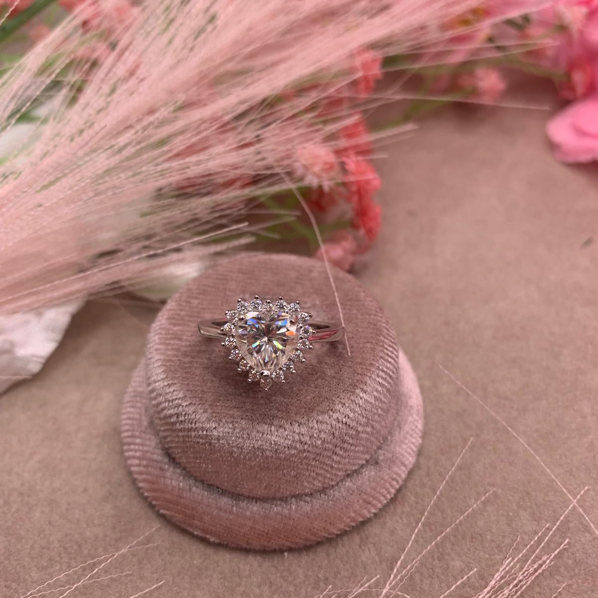 Anello M cuore