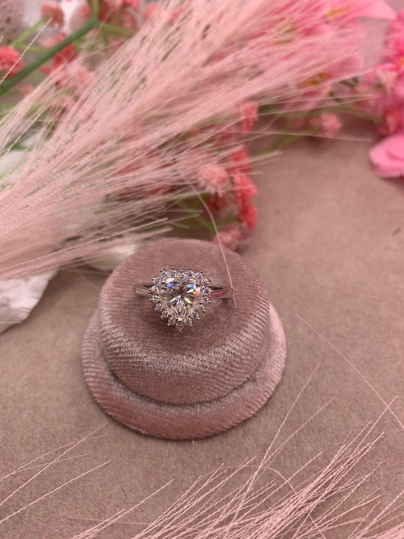 Anello M cuore