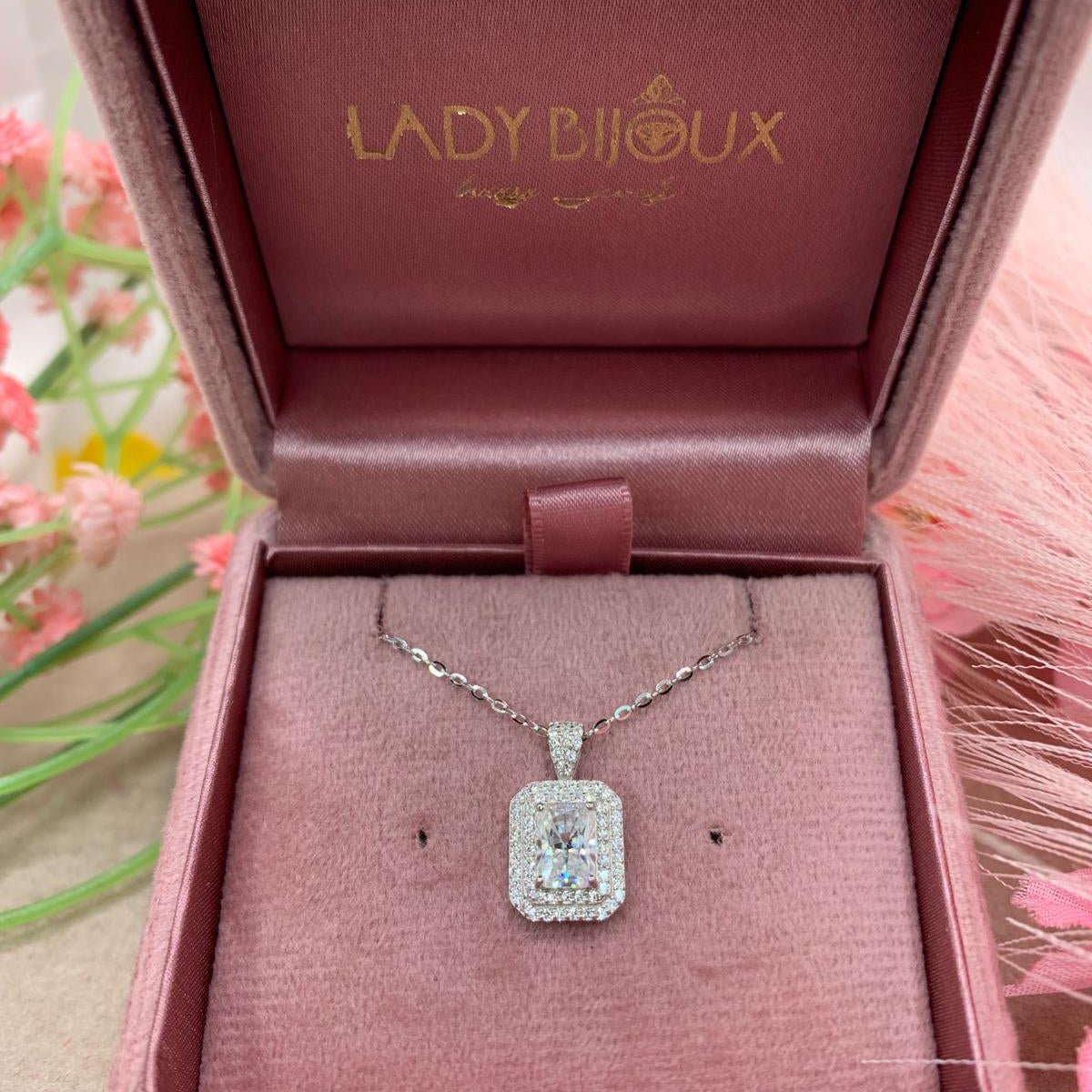 Collana m romantic