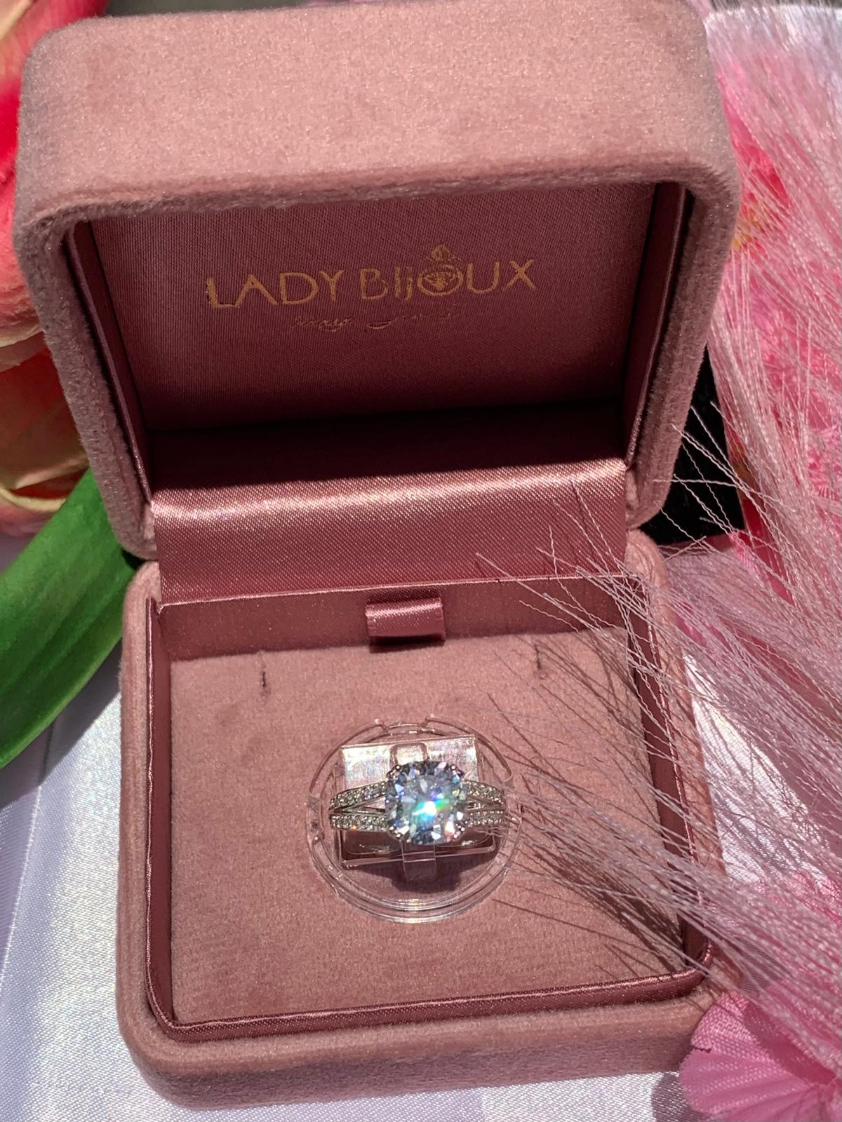 Anello m luce