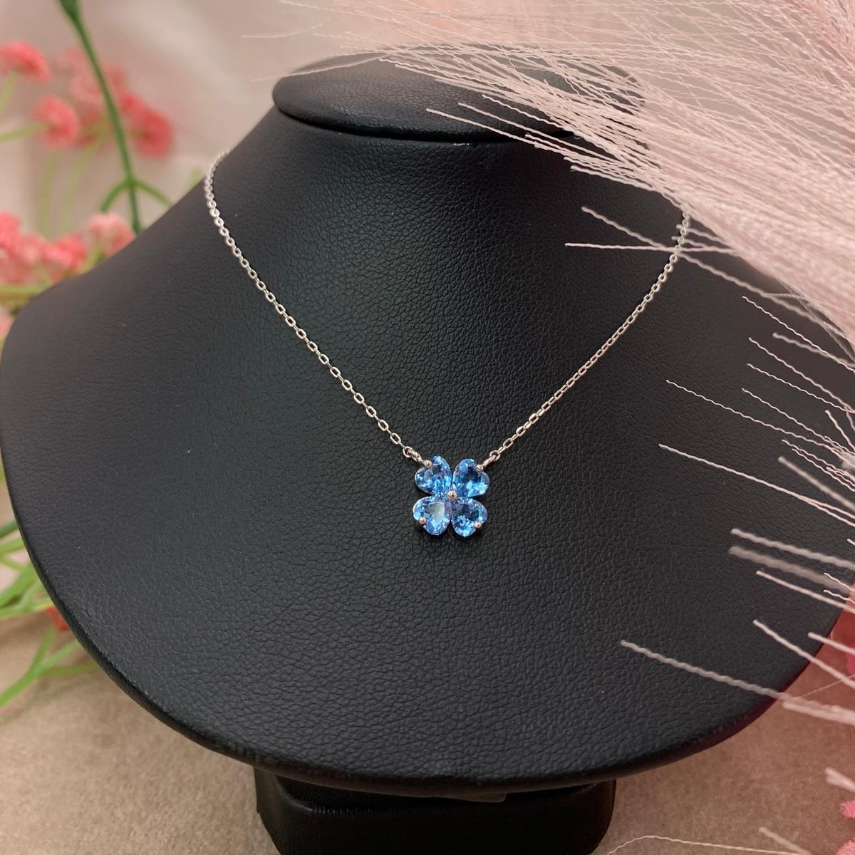 Collana Flora