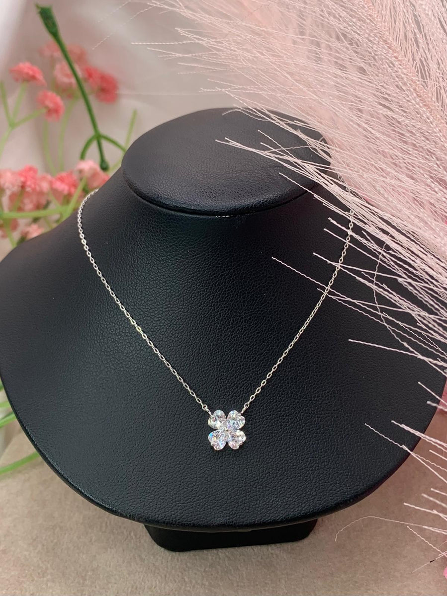 Collana Flora